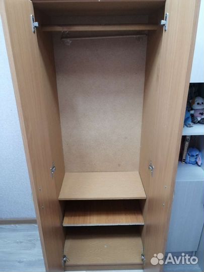 Шкаф
