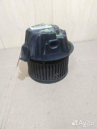 Моторчик печки Renault Logan рест. 2010 N106609Z