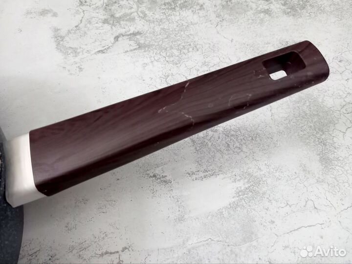 Сковорода 28 см