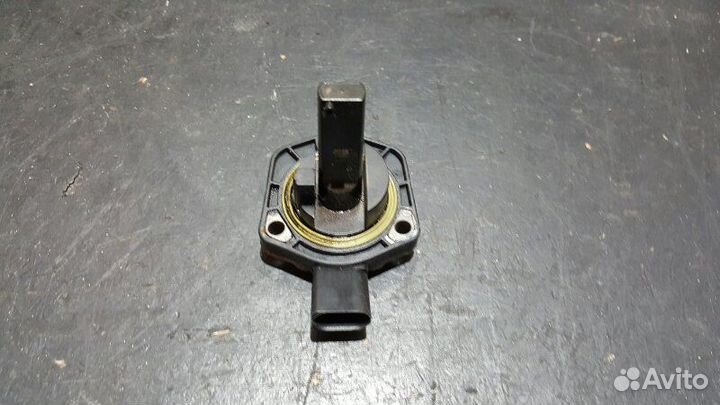 Датчик уровня масла Porsche Cayenne 958 3.0 hybrid