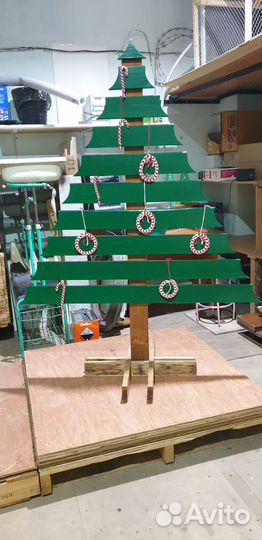 Ёлка деревянная для украшения двора