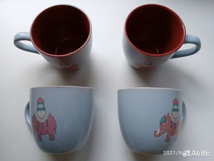Жаровня-супница, новая, 2.5 л. Кружки со слоном