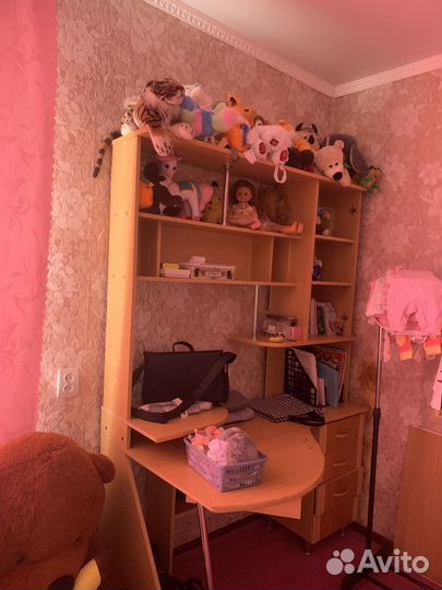 Письменный стол