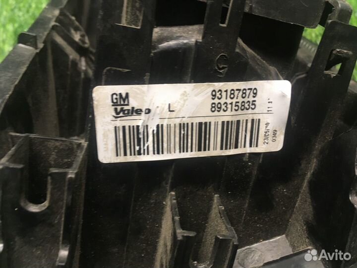 Фонарь задний левый Opel Meriva 2003-2010