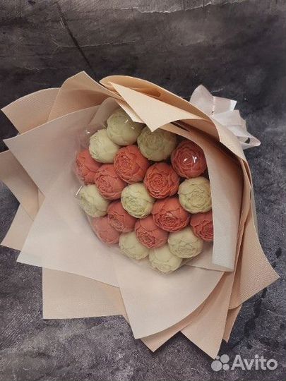 Букет из шоколадных пионов