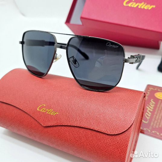 Lacoste: солнцезащитные очки для ярких моментов