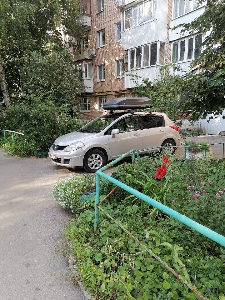 Nissan Tiida: фото владельца
