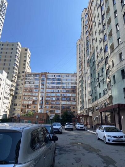 3-к. квартира, 126 м², 14/16 эт.