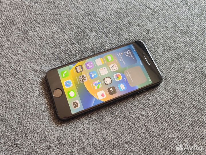 Apple iPhone SE 2020