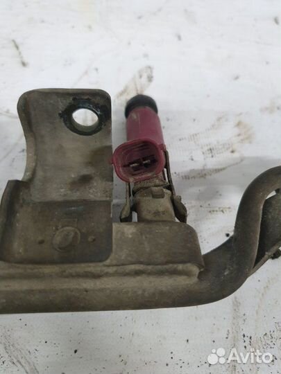 Рампа топливная Mazda 3 седан BK Z6 2005