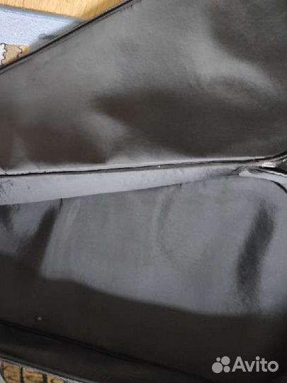 Жесткий чехол для гитары