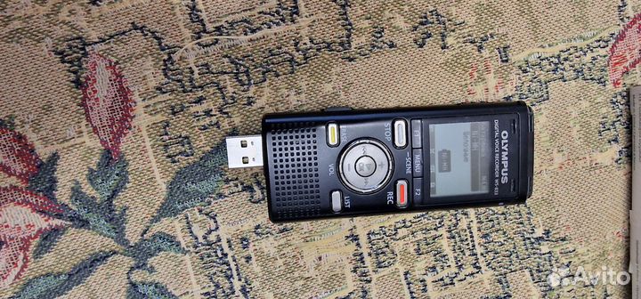 Диктофон Olympus WS-833