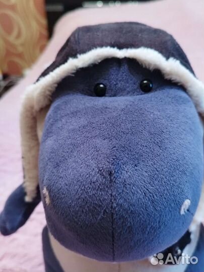 Мягкая игрушка Динозаврик в шапке летчика