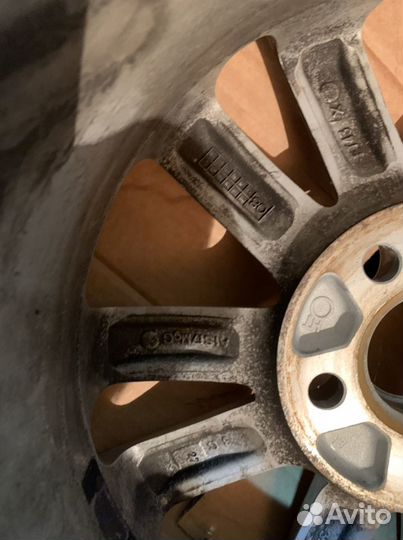 Литой диск r14 на volkswagen polo 2008