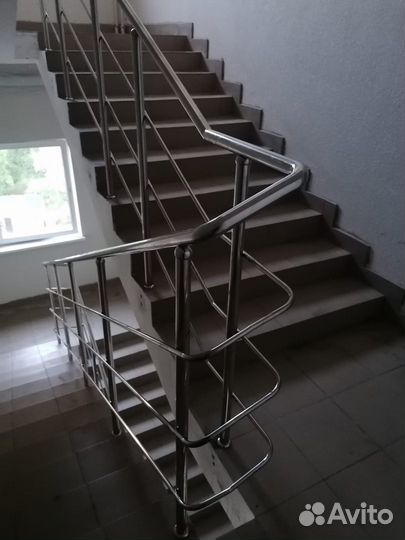 Перила для лестниц