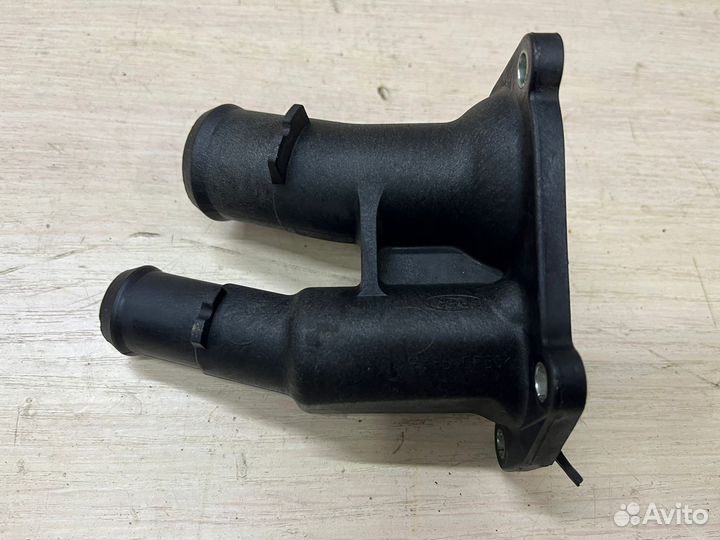 Корпус термостата Ford focus 2