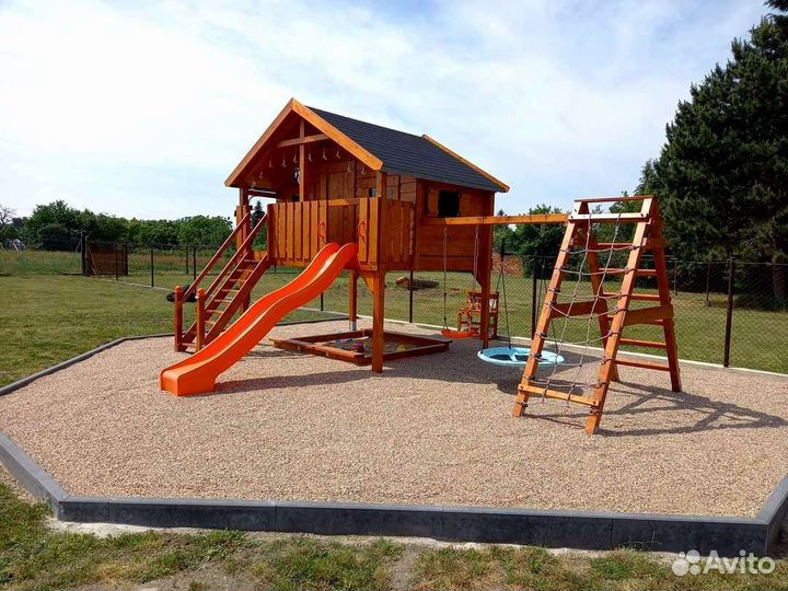 Детский игровой комплекс с домиком и горкой