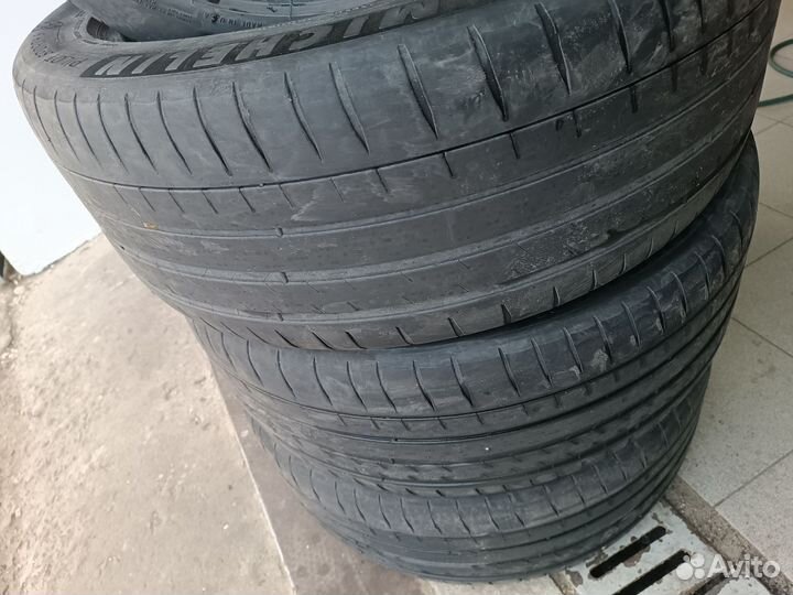 Michelin Pilot Sport 4 S 255/45 R20