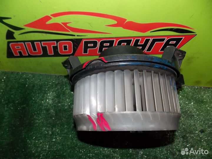 Мотор печки toyota GRJ120,GRJ120W,GRJ121W,GRJ125,G