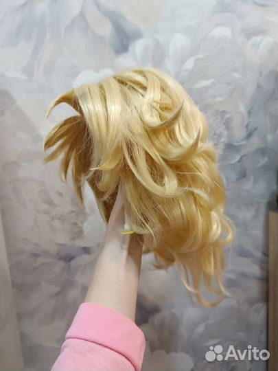 Парик блонд кудрявый короткий