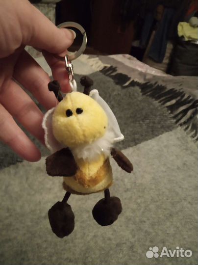 Брелок пчелка