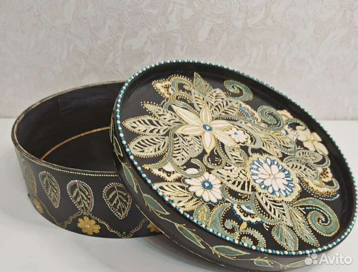 Деревянная шкатулка для украшений