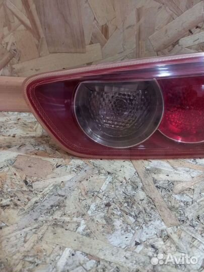 Фонарь Задний Правый Митсубиси Лансер 10 в крышку