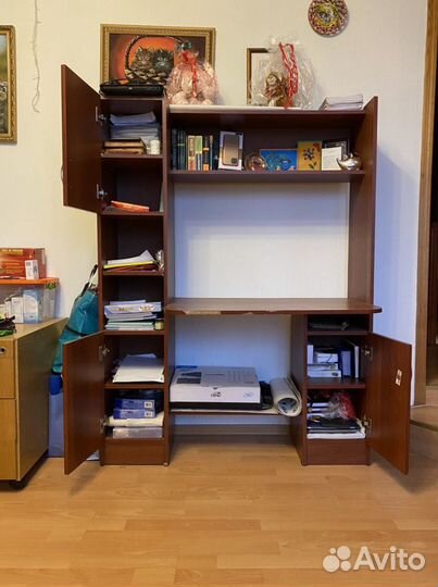 Письменный стол