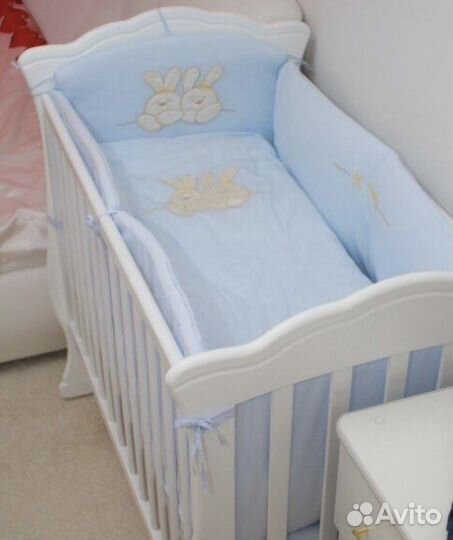 Детская кроватка