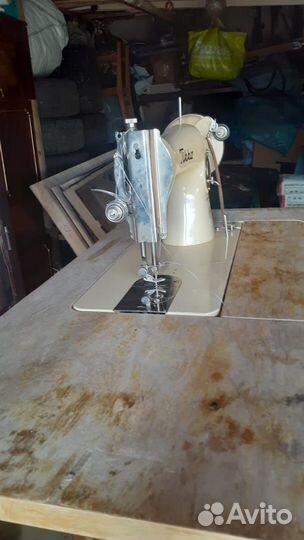 Швейная машина tikkakoski