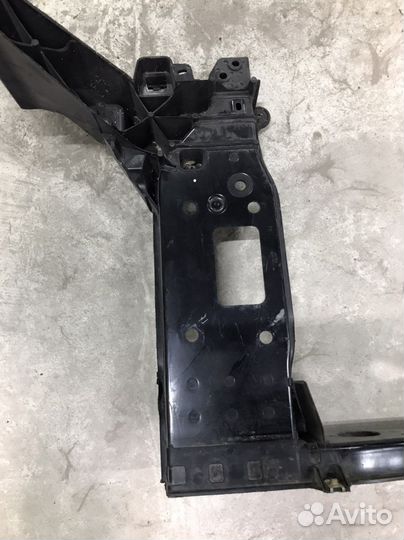 Передняя панель (телевизор) Hyundai Tucson 3(3780)