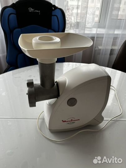 Мясорубка электрическая