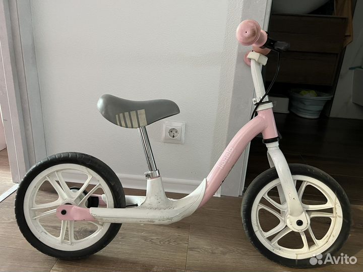 Беговел lionelo