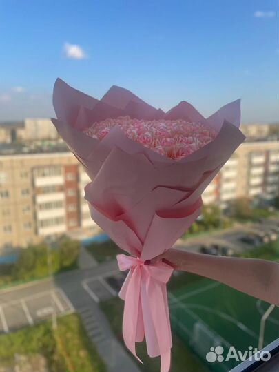 Букет 101 розы из атласных лент