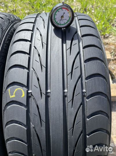 Semperit Speed Life 215/45 R17