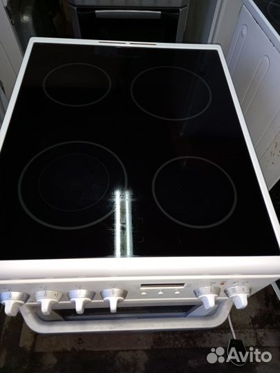 Стеклокерамическая плита Electrolux