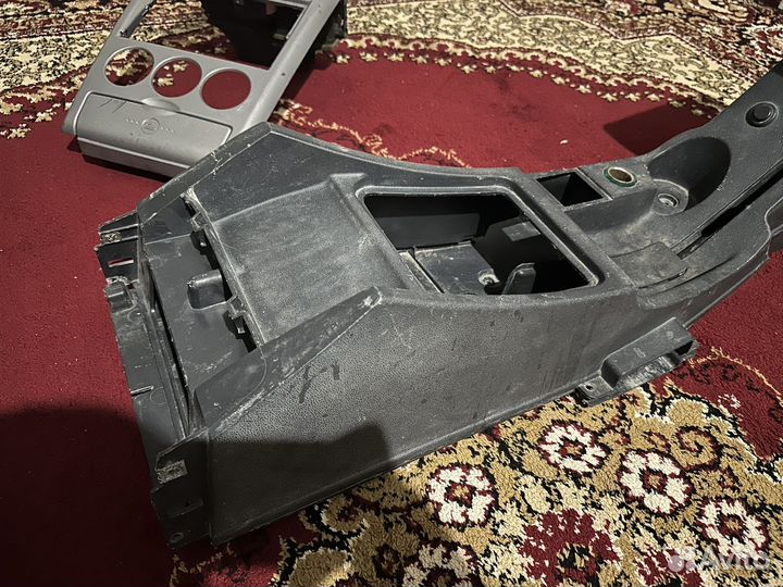 Консоль priora 1 и бар