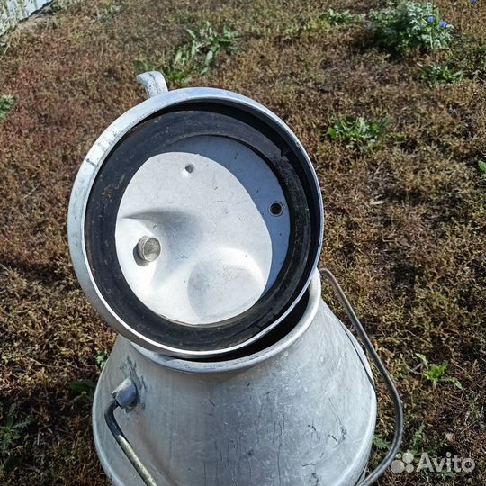 Бак вакуумный для доильного аппарата