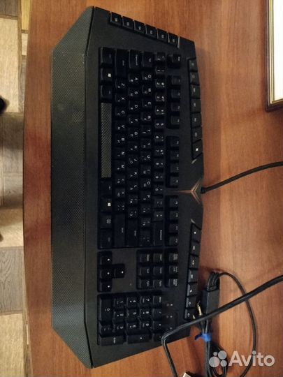 Игровая клавиатура Lenovo