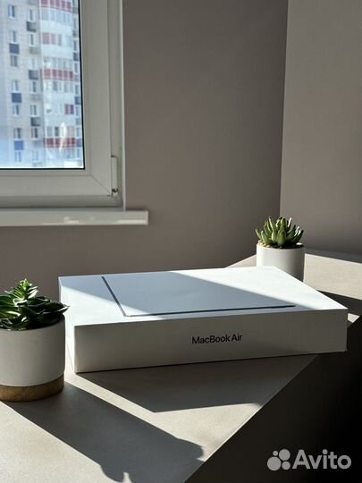 Apple macbook air 13 m3 8 256