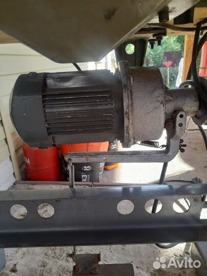 Швейная машина Подольск с электроприводом