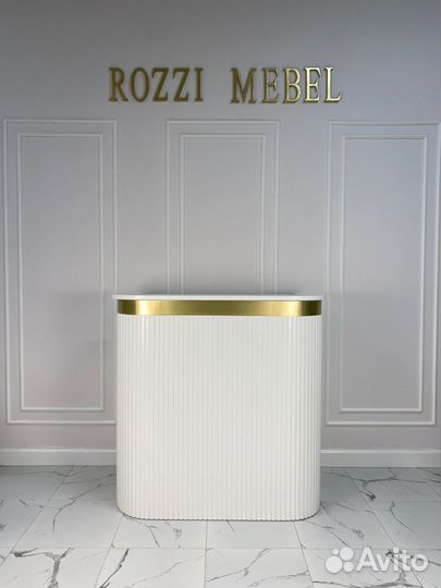 Стойка ресепшн