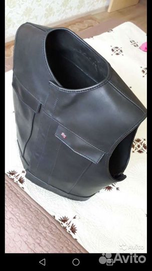 Кожаная байкерская жилетка