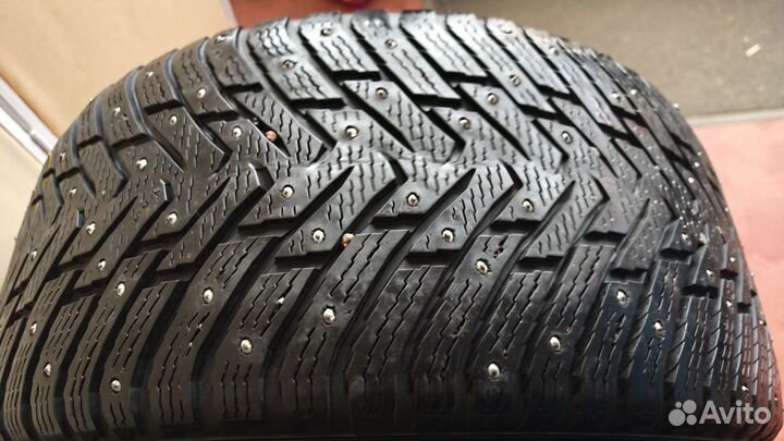 Nokian Tyres Hakkapeliitta 8 275/40 R19 105T