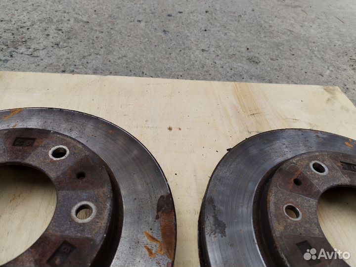 Диски тормозные передние Mitsubishi l200 V 2015г к