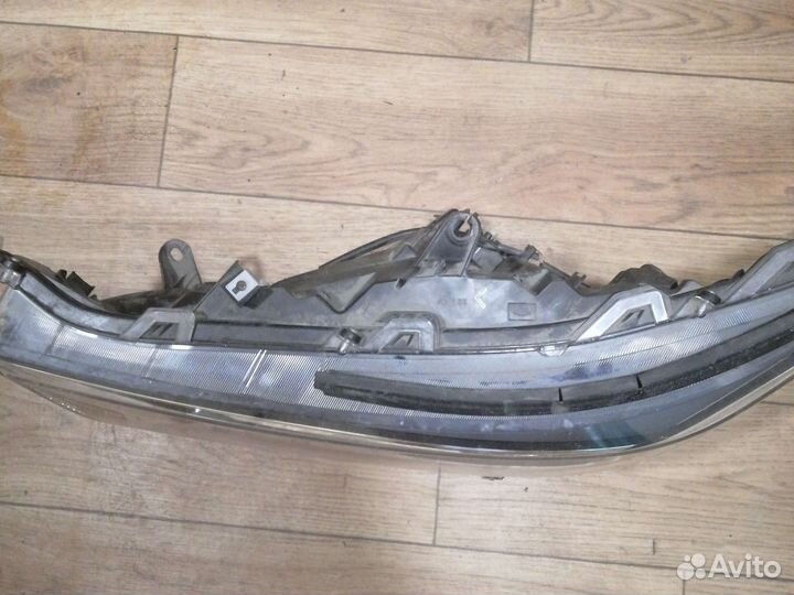 Фара rav 4 левая