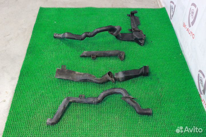 Дренажные трубы жабо Mercedes S-Class W140