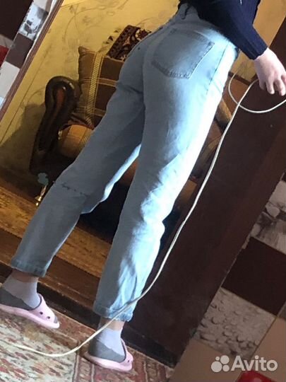 Продам джинсы 36р