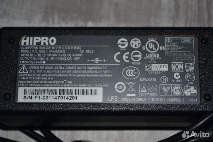 Зарядка для нетбука