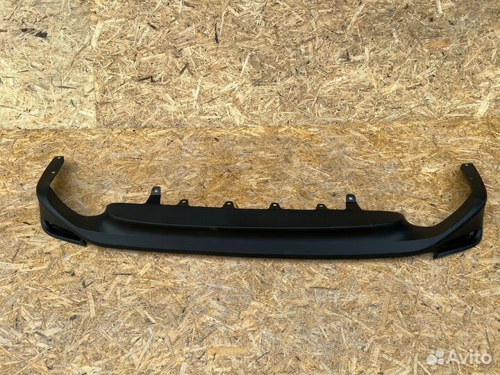 Губа задняя камри 70